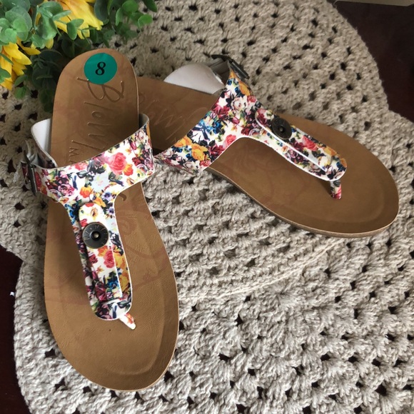 Blowfish Shoes - Blowfish Ladies Adjustable Strap Sandal Size 8
